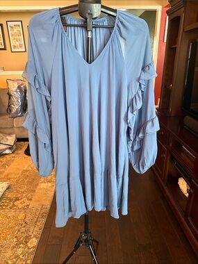 torrid Dusty Blue V-Neck Ruffle Sleeve Tunic